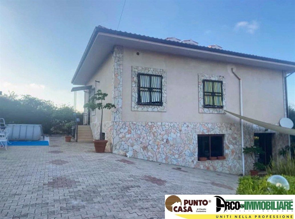 Casteldaccia – Contrada Fiorilli | Strada Ferrante Panoramica Villa unifamiliare  con ampio giardino di circa 1.350 mq